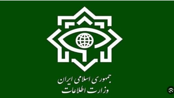 الاستخبارات الإيرانية توجة تحذير شديد اللهجة من الاستراتيجية الجديدة لمعارضي طهران