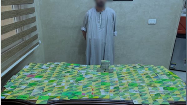 ضربة لمافيا الدعم.. ضبط 469 بطاقة تموينية داخل مخبز بلدي بالقاهرة