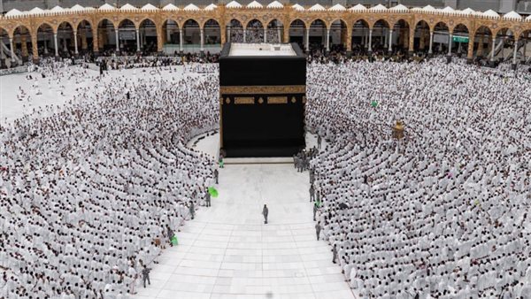حضور القلب في الحرمين يفوق توثيق العدسات