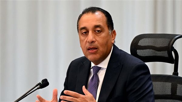 رئيس الوزراء يتابع مع نائبه للشئون الاقتصادية موقف خطة إعادة هيكلة الهيئات الاقتصادية