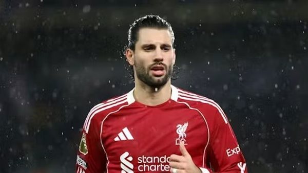 سوبوسلاي أفضل لاعب في ليفربول بعد موسم استثنائي