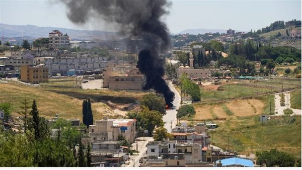 غارات واشتباكات تمتد جنوب لبنان.. ومقتل عسكريين في استهداف مباشر