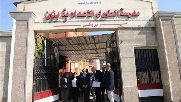 محافظ القاهرة يتفقد بدء امتحانات الشهادة الإعدادية ويؤكد انتظام اللجان دون معوقات