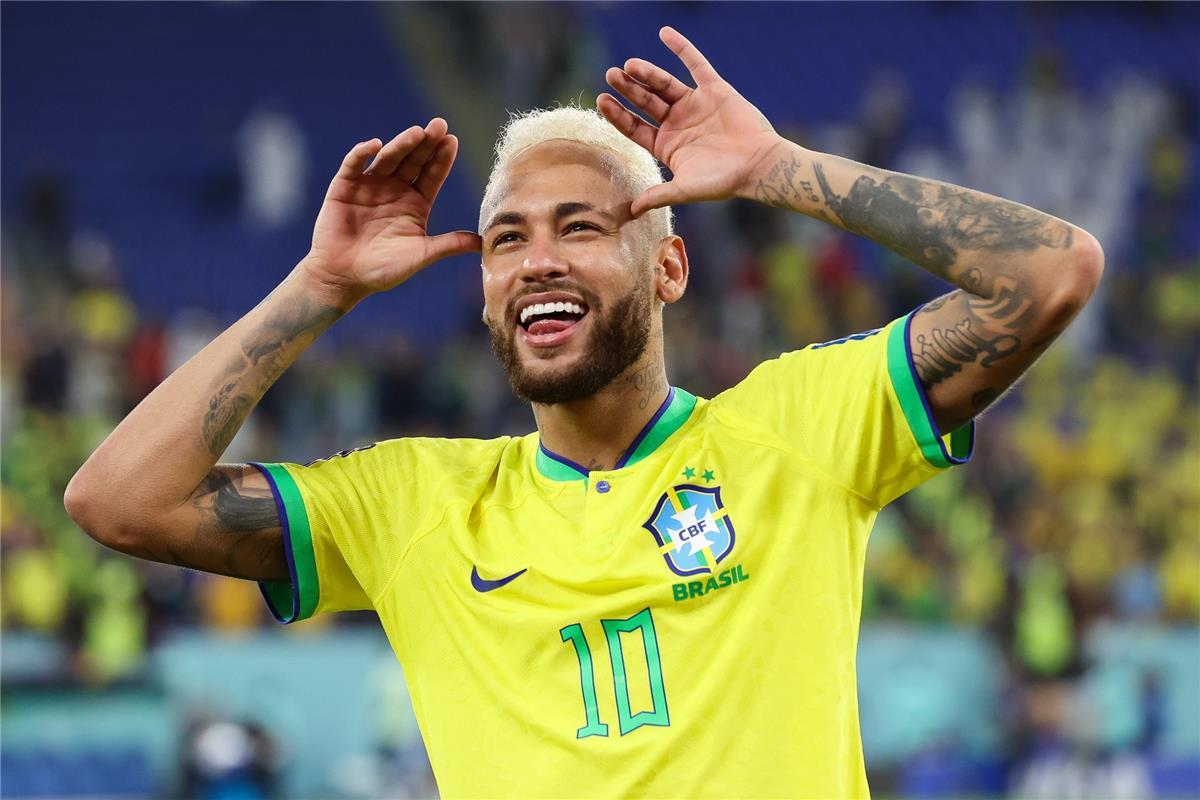 نيمار يلمح لمصيره الدولي بشأن المشاركة مع البرازيل في كأس العالم