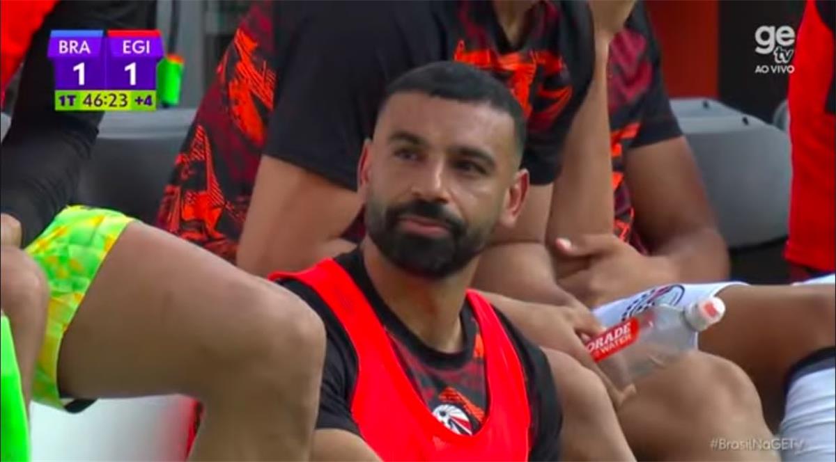 فيديو | لقطة مميزة بين محمد صلاح وأنشيلوتي في مباراة مصر والبرازيل