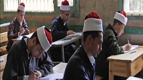 انتظام امتحانات القسم الأدبي واستقرار اللجان في أول أيام الثانوية الأزهرية