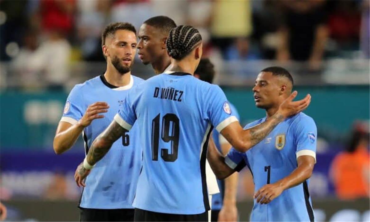 أزمة تواجه لاعب منتخب أوروجواي قبل مواجهة السعودية في كأس العالم
