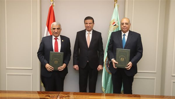 وزير الزراعة يشهد توقيع مشروعين تنمويين بين “بحوث الصحراء” و “أكساد” لتعزيز الأمن الغذائي ومواجهة التغيرات المناخية