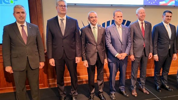 وزير البترول يؤكد الدور الاستراتيجي للبنية التحتية المصرية في نقل الغاز إلى أوروبا