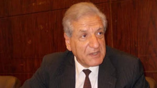 فخري الفقي يقترح تطبيق نظام الشرائح في الدعم النقدي