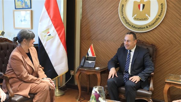 وزير التعليم العالي يبحث إنشاء فرع لجامعة أكسفورد بروكس البريطانية في مصر