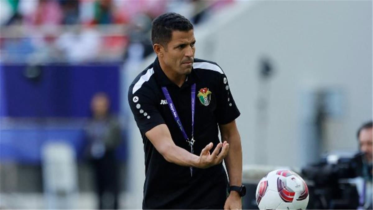 لاعب منتخب المغرب السابق يوضح فرص الحسين نجاح عموته مع الأهلي