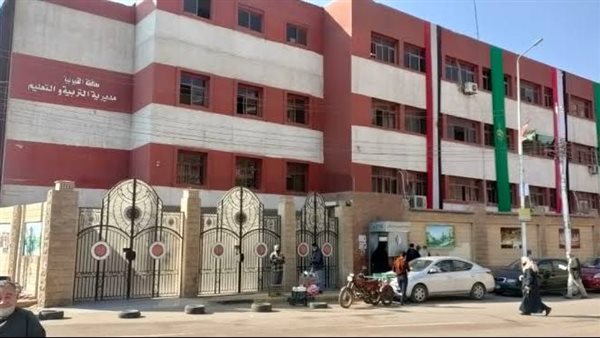 هاتف داخل اللجنة يكشف محاولة غش بامتحانات الإعدادية بالخصوص