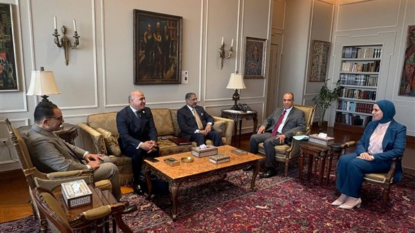 مصر تبحث مع المصرف العربي للتنمية تعزيز التعاون الاقتصادي في أفريقيا