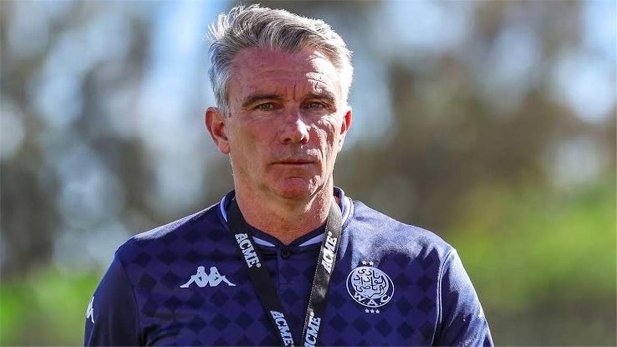 كارتيرون يضع روشتة فوز منتخب مصر على بلجيكا ويتغنى بهذا الثنائي