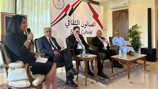 السفارة المصرية بالرباط تستضيف صالونًا ثقافيًا حول تأثير الرقمنة على تكوين المجتمعات العربية