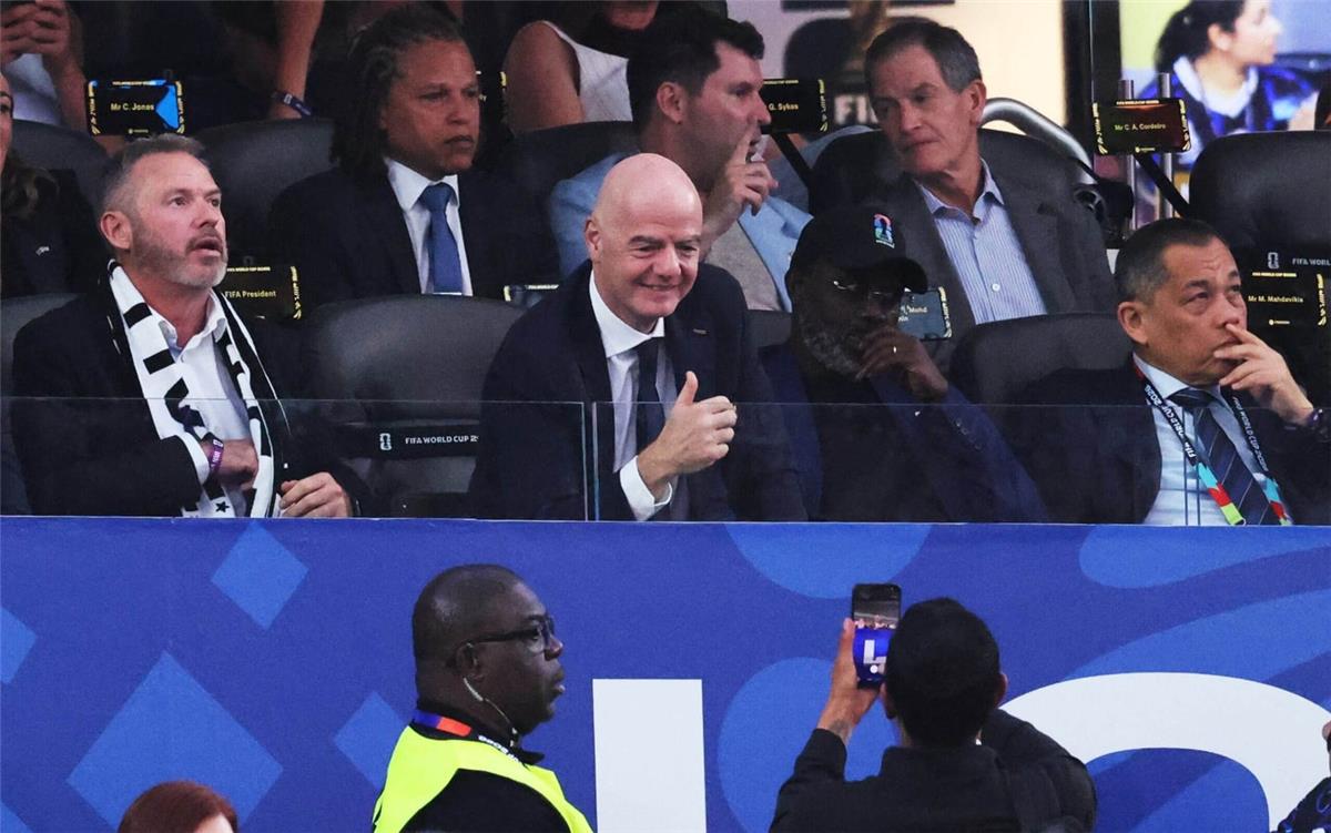 مجموعة مصر | إنفانتينو لـ منتخب إيران: سألعب معكم كمهاجم أمام بلجيكا