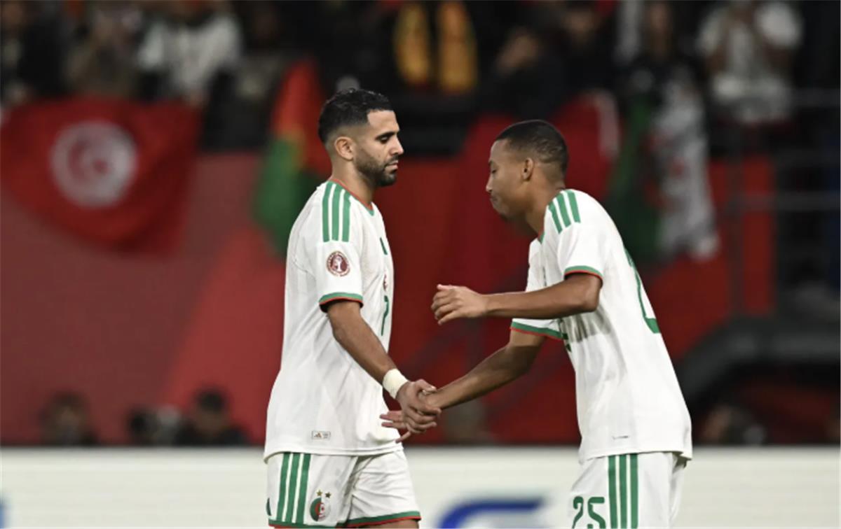 تشكيل الجزائر أمام الأرجنتين في كأس العالم 2026.. موقف محرز