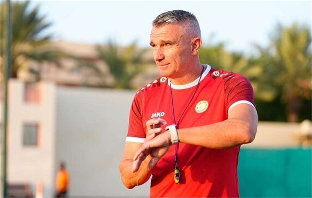 باتريس كارتيرون يرد على أنباء مفاوضات الزمالك وبيراميدز معه