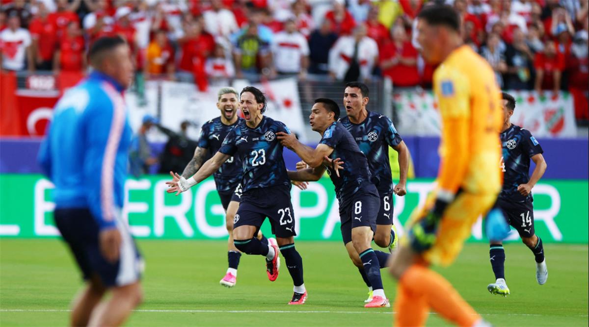 فيديو | رغم الطرد بقانون “فيفا” الجديد.. باراجواي تفوز على تركيا في كأس العالم