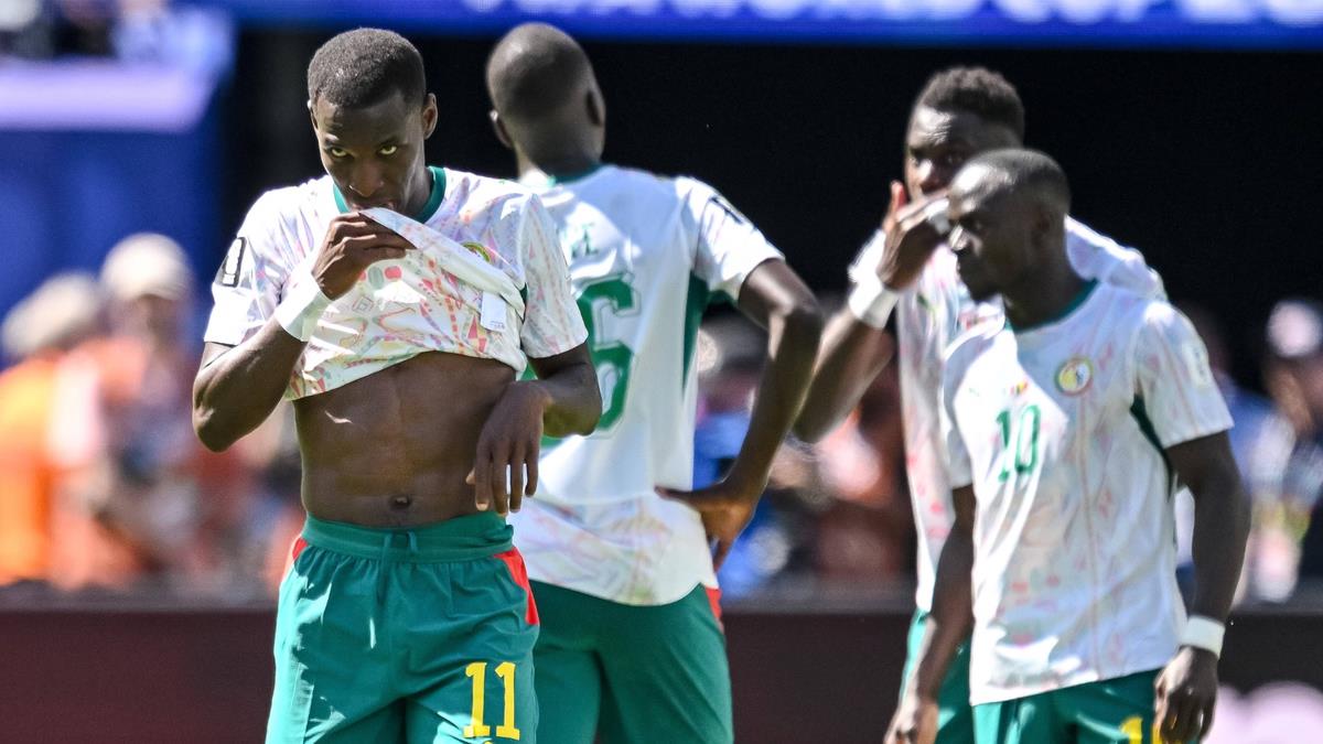 أزمة عاصفة في منتخب السنغال قبل مباراة النرويج بـ كأس العالم