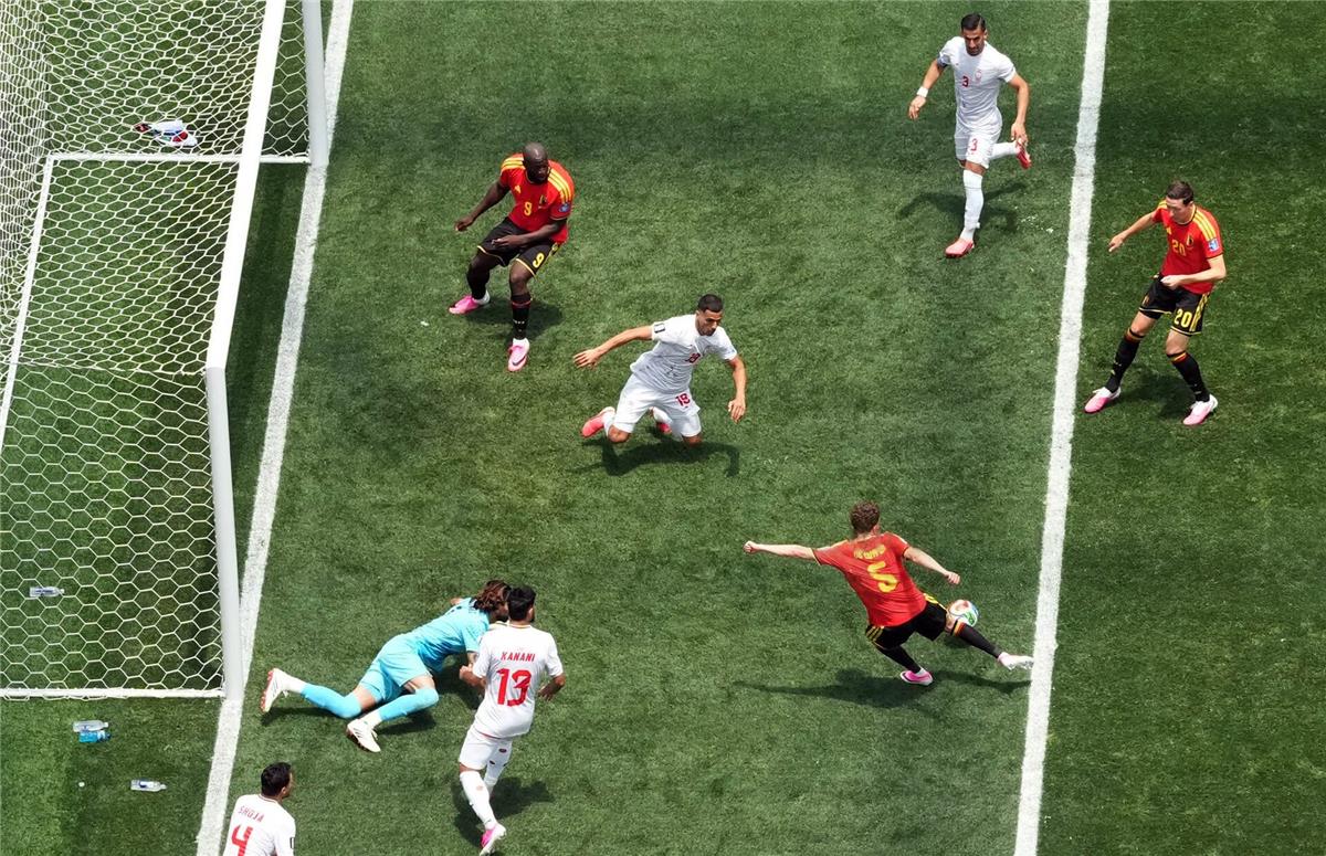 فيديو | هدف ملغي وطرد.. إيران تتعادل سلبيًا أمام بلجيكا وتتصدر مجموعة مصر بكأس العالم