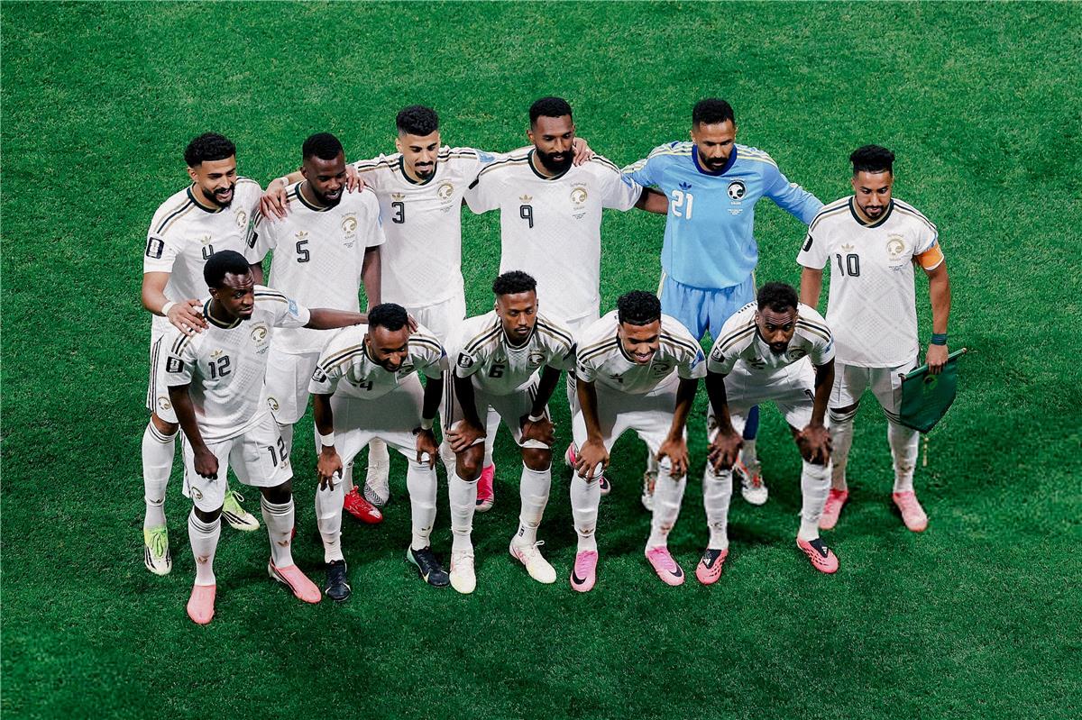 بعد تعادل الرأس الأخضر وأوروجواي.. فرص السعودية في التأهل إلى دور الـ32 من كأس العالم