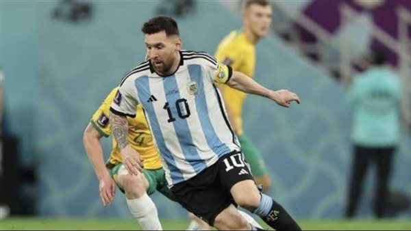 ميسي يهدر ركلة جزاء في الدقائق الأولى من مباراة الأرجنتين والنمسا