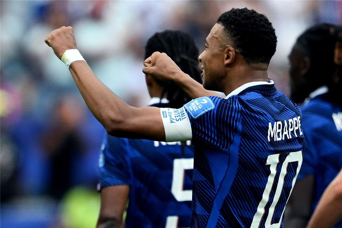 فيديو | مبابي يواصل ملاحقة ميسي ويقود فرنسا للتأهل بثلاثية أمام العراق في كأس العالم
