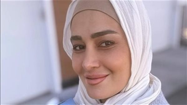 حلا شيحة تكشف عن فكرة بودكاست جديد بعنوان “الحياة الطيبة”