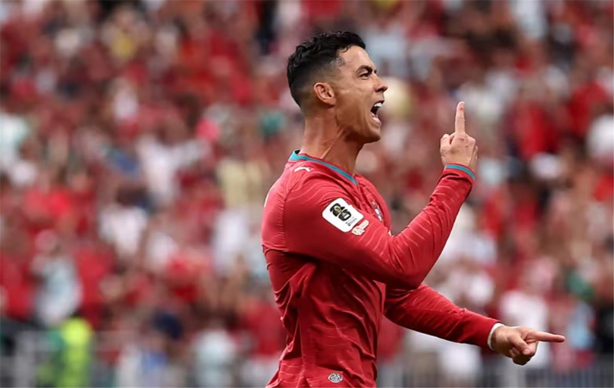 أول لاعب يحققه في تاريخ المونديال.. رقم قياسي لـ رونالدو بعد هدفه أمام أوزبكستان