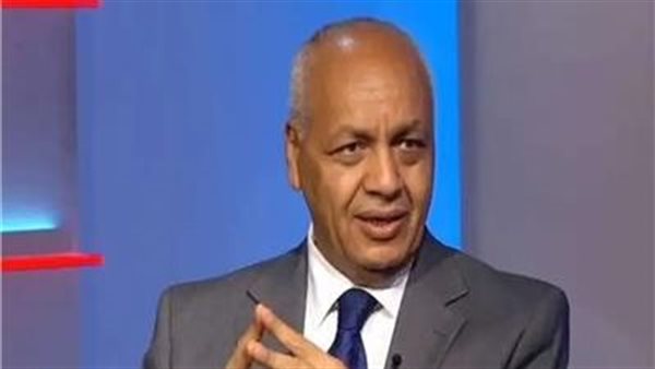 السيسي أنقذ الدولة من “مخطط الشرق الأوسط” ومنع حربًا أهلية