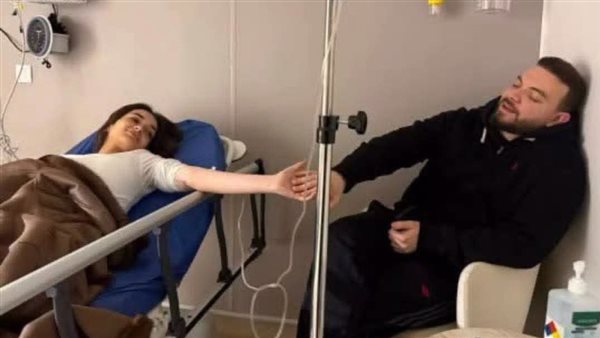 بعد الاحتفال بعيد ميلادها.. ملك أحمد زاهر تتعرض لوعكة صحية وخطيبها يساندها