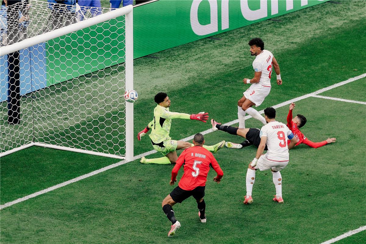 رجل مباراة مصر وإيران في كأس العالم