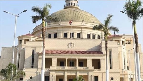رئيس جامعة القاهرة يصدر قرارات بتعيين وتجديد تعيين 14 وكيلًا بكليات الجامعة