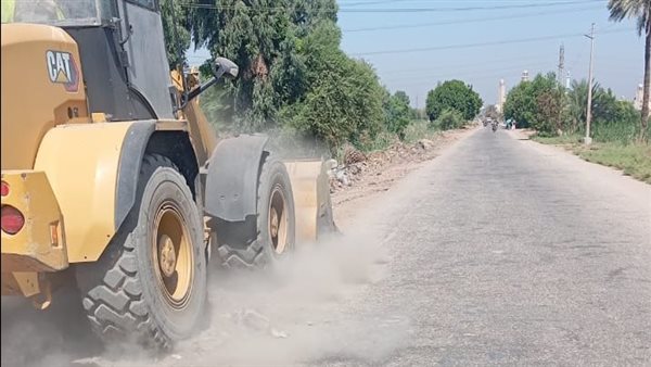 رفع 465 طنًا من المخلفات لتعزيز النظافة والمحافظة على البيئة بنجع حمادي