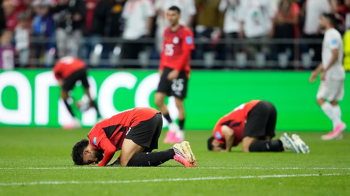 “ذا أثلتيك” تصنف منتخبات كأس العالم بعد دور المجموعات.. مركز مصر