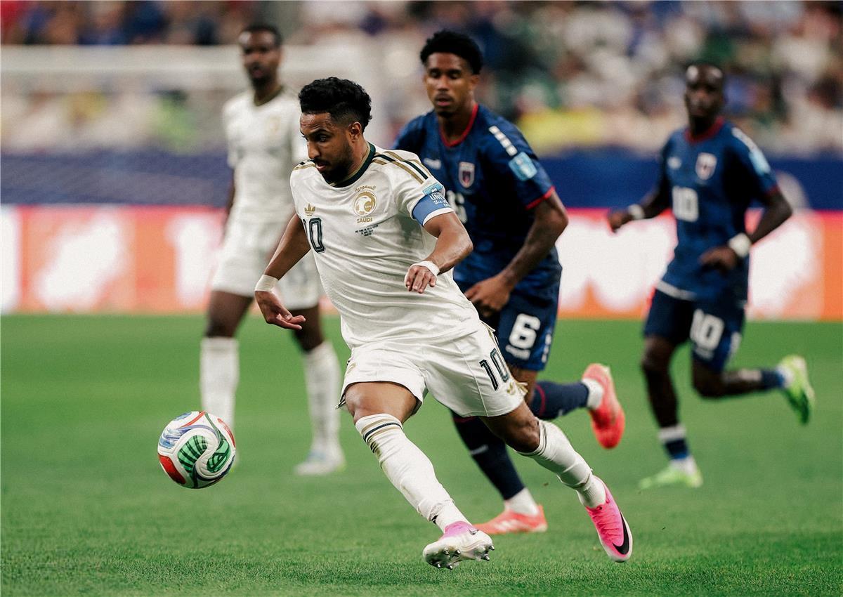 رئيس اتحاد الكرة السعودي يتقدم باستقالته بعد الخروج من كأس العالم