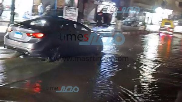 إنفجار خط مياة رئيسي بإحدى شوارع المنوفية