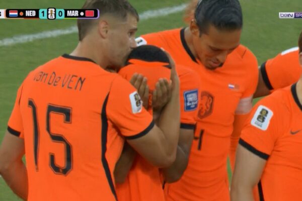 اهداف مباراة المغرب وهولندا في كأس العالم