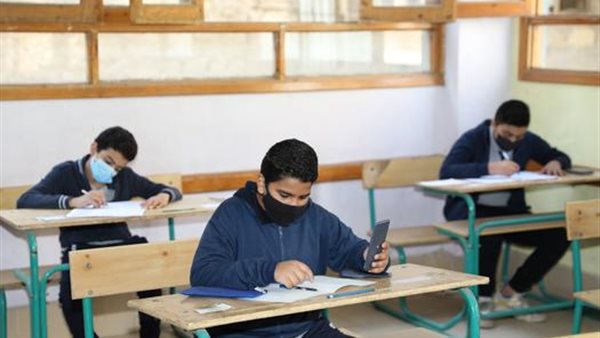 توزيع درجات الكيمياء تالته ثانوي 2026.. عدد الأسئلة وطبيعة الامتحان قبل انطلاق اللجان