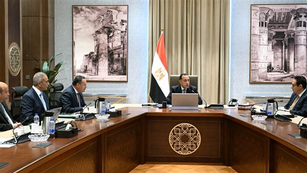 رئيس الوزراء يستعرض مخطط تطوير مستشفيات “قصر العيني”