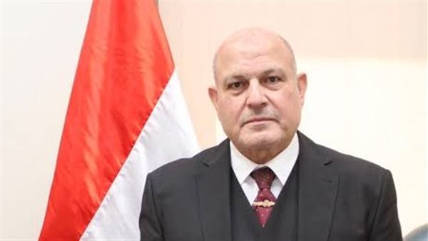 تكريم رئيس هيئة النيابة الإدارية خلال احتفالية كلية الحقوق بجامعة القاهرة