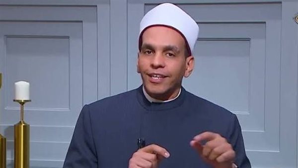 هل دفع «المشاريب» على نتيجة مباراة يُعد حرامًا؟ أمين الفتوى يجيب