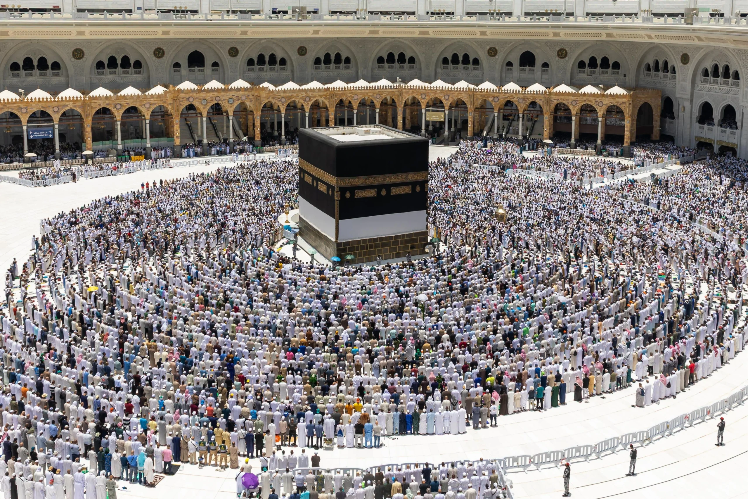 بعد ساعات من إسدال الستار على موسم الحج.. السعودية تستقبل المعتمرين – أخبار السعودية