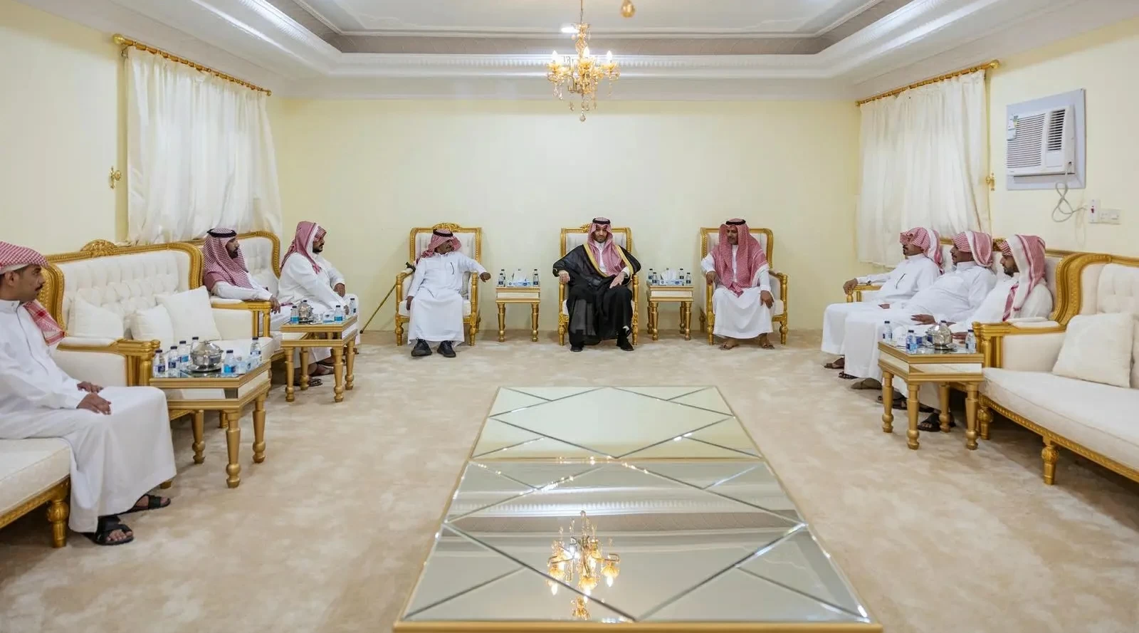 نائب أمير الجوف يعزّي الرويلي في وفاة والدته – أخبار السعودية