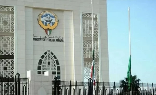 الكويت تطرد دبلوماسيين إيرانيين وتستدعي القائم بالأعمال – أخبار السعودية