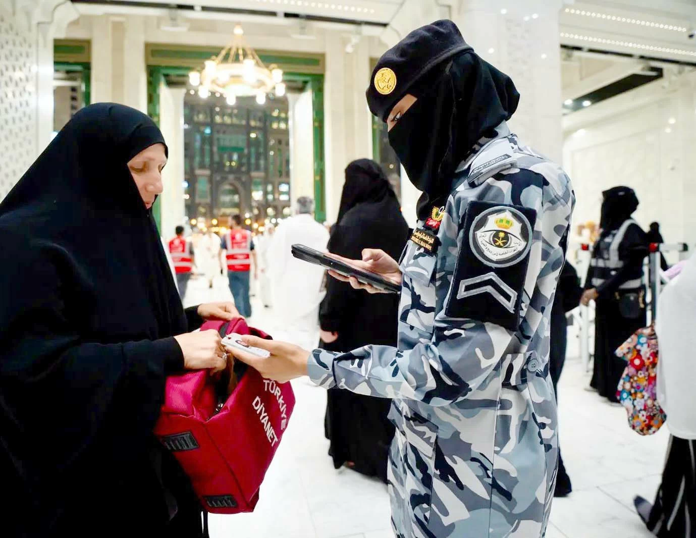 المرأة السعودية في الميدان الأمني.. حضور فاعل في الحج – أخبار السعودية