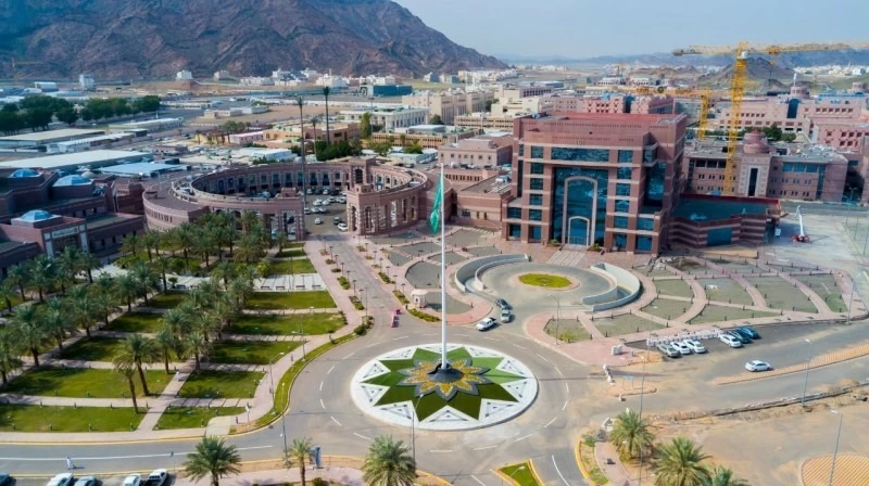 جامعة طيبة تنظم ملتقى التوظيف والمعرض المهني الأول – أخبار السعودية