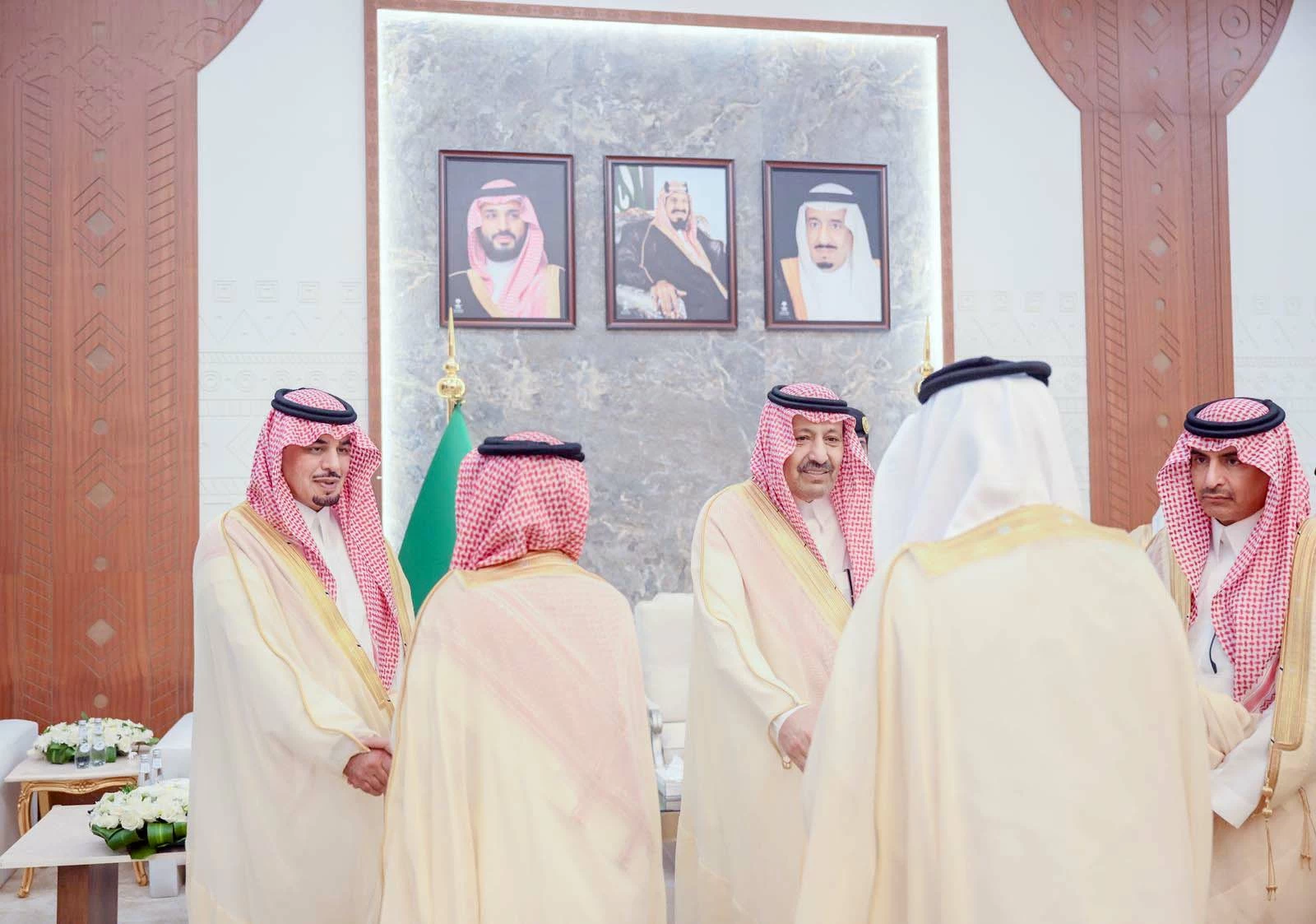 أمير الباحة يلتقي الأهالي ويؤكد جاهزية القطاعات للصيف – أخبار السعودية